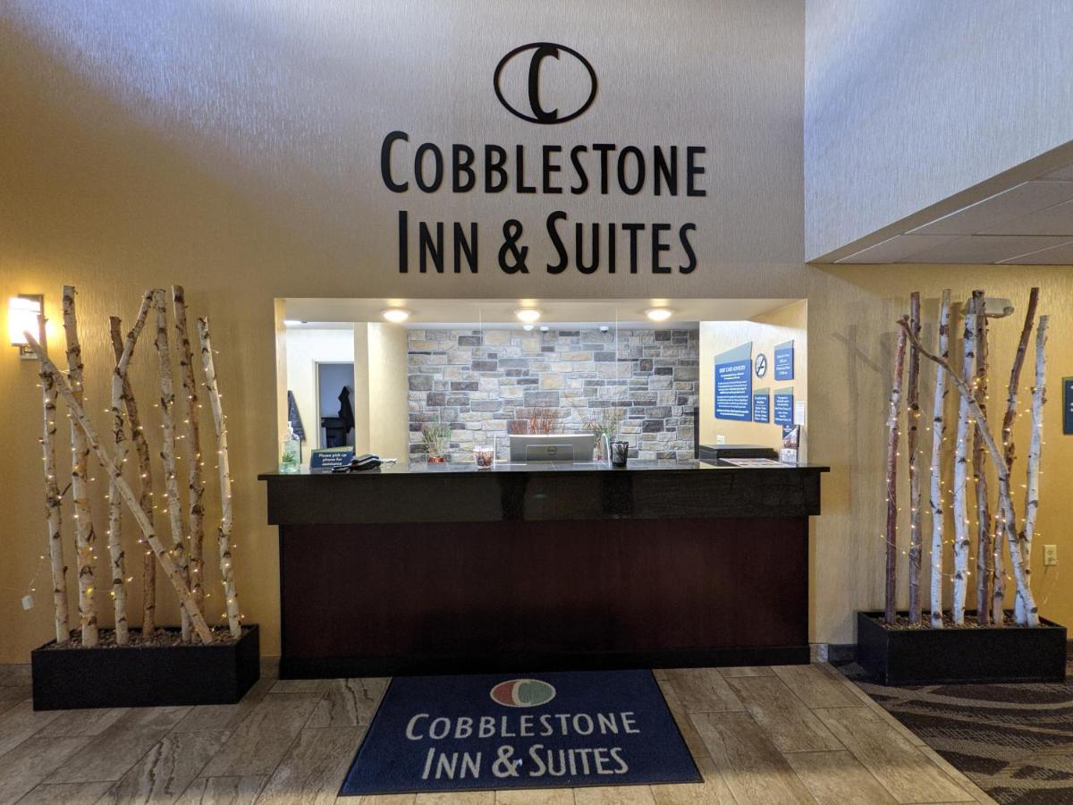 Cobblestone Inn & Suites - Merrill Экстерьер фото